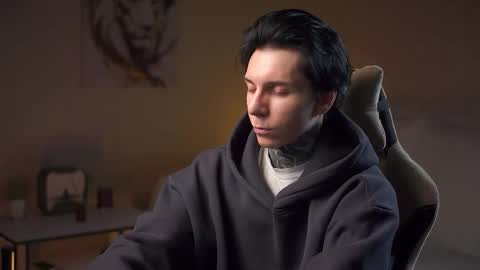 Snapshot of chillguy2k chatting on November 15, 2025, 7:10 pm Rick online show from November 15, 2025, 7:10 pm