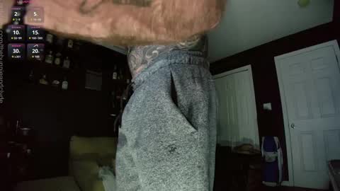 Snapshot of chillinthemosttt chatting on February 14, 2025, 4:47 am Chillinthemosttt online show from February 14, 2025, 4:47 am