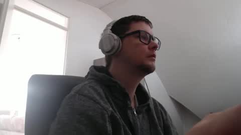 chillzonecam online show from February 1, 2026, 1:31 pm