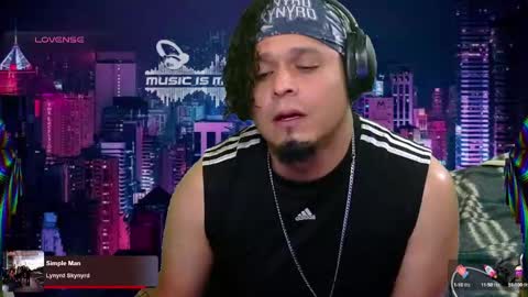 Enrique online show from February 25, 2025, 4:21 pm