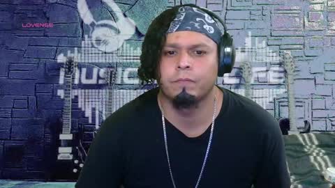 Enrique online show from February 27, 2025, 9:58 pm