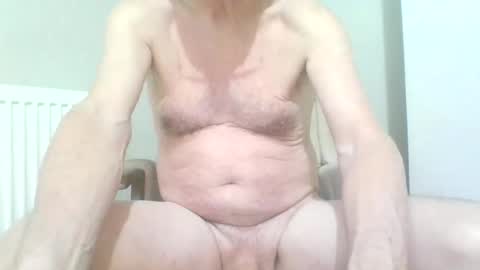 chipper341596 online show from January 10, 2025, 3:37 pm