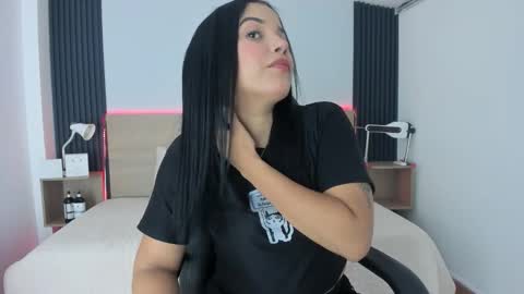 Chiqui online show from October 14, 2025, 7:25 pm