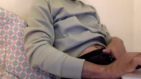 chirumiru123 online show from February 1, 2026, 11:03 pm