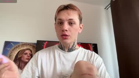 Snapshot of chl0echerry chatting on July 14, 2026, 12:11 pm Chloe INDEPENDENT MODEL online show from July 14, 2026, 12:11 pm