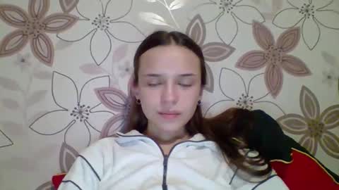 Snapshot of chloe45673 chatting on May 19, 2026, 7:31 pm chloe45673 online show from May 19, 2026, 7:31 pm