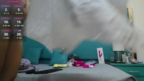 Chloe  online show from April 8, 2026, 1:00 pm