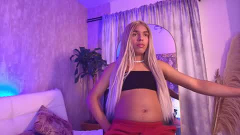 Chloe online show from June 10, 2026, 7:13 pm