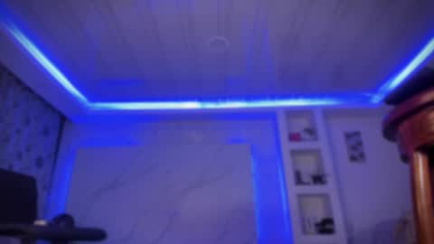 chloe_cooperr online show from February 20, 2026, 5:04 am