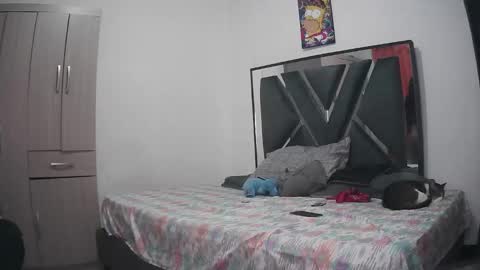 Chloe and Danna online show from September 28, 2025, 3:23 am