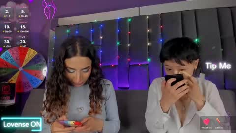 Isabella curly hair - Anastasia short hair  online show from January 7, 2025, 5:53 pm