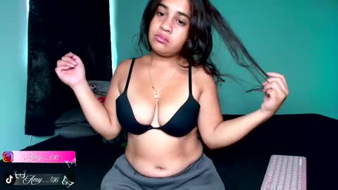 Snapshot of chloe_maia1 chatting on October 16, 2025, 12:06 pm AMY online show from October 16, 2025, 12:06 pm