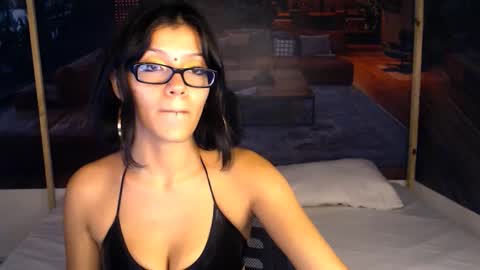 Snapshot of chloe_petite0 chatting on October 20, 2025, 7:03 pm Chloe online show from October 20, 2025, 7:03 pm