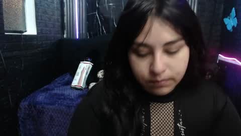 Snapshot of chloe_smith5 chatting on June 17, 2026, 1:12 pm chloe_smith5 online show from June 17, 2026, 1:12 pm