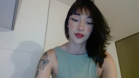 Snapshot of chloe_snoww chatting on September 16, 2025, 12:33 am cloes online show from September 16, 2025, 12:33 am