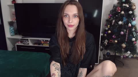 Chloe online show from December 28, 2024, 6:29 pm