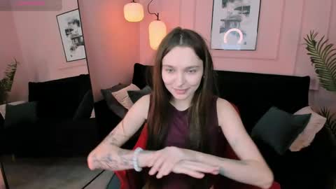 Chloe online show from June 6, 2026, 2:11 pm