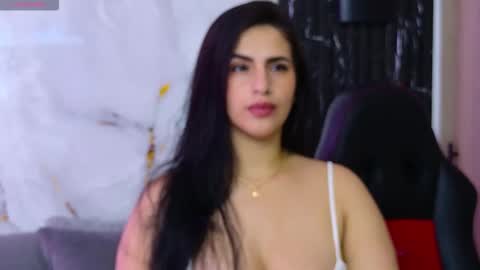 chloe online show from March 19, 2026, 10:19 am