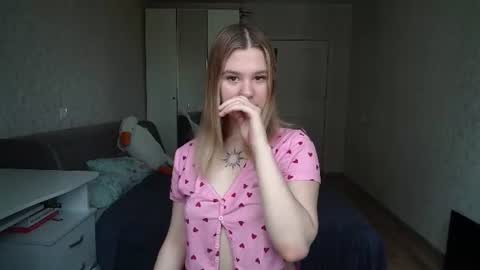 Chloe online show from July 2, 2026, 5:02 am