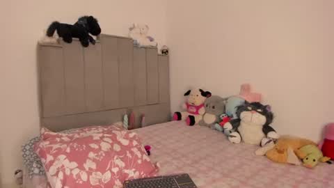 Snapshot of chloe_watson_ chatting on July 2, 2026, 9:54 pm online show from July 2, 2026, 9:54 pm