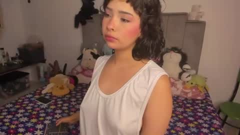 Snapshot of chloe_watson_ chatting on July 4, 2026, 11:44 pm online show from July 4, 2026, 11:44 pm