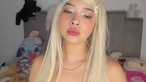 Snapshot of chloe_watson_ chatting on July 6, 2026, 3:36 am online show from July 6, 2026, 3:36 am