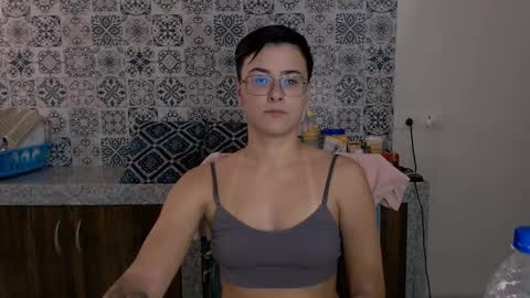 Snapshot of chloe_x_ chatting on March 11, 2025, 9:45 am Eva and Sandra online show from March 11, 2025, 9:45 am