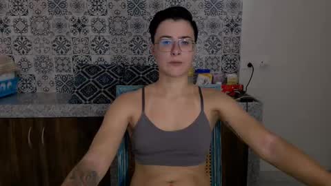 Snapshot of chloe_x_ chatting on March 12, 2025, 11:42 am Eva and Sandra online show from March 12, 2025, 11:42 am