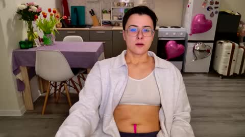 Snapshot of chloe_x_ chatting on February 16, 2026, 8:16 pm Eva and Sandra online show from February 16, 2026, 8:16 pm