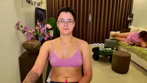 Eva and Sandra online show from June 22, 2026, 3:25 am