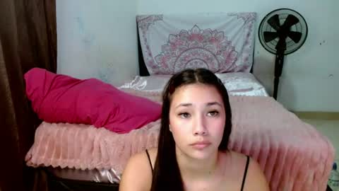 chloe_xsex online show from June 28, 2026, 1:55 am