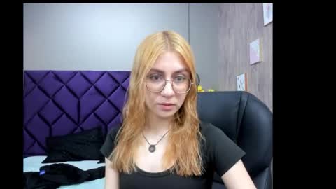 Snapshot of chloecampbell03 chatting on November 28, 2025, 11:35 am chloecampbell03 online show from November 28, 2025, 11:35 am