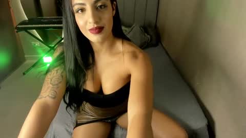Snapshot of chloeharlan_ chatting on December 21, 2024, 11:34 pm Laura independent model online show from December 21, 2024, 11:34 pm
