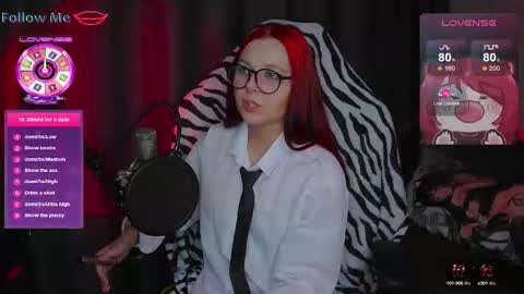 Chloe online show from October 1, 2025, 3:07 pm