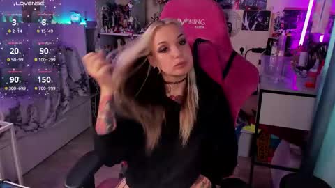 ChloeKohaku online show from September 23, 2025, 6:38 am