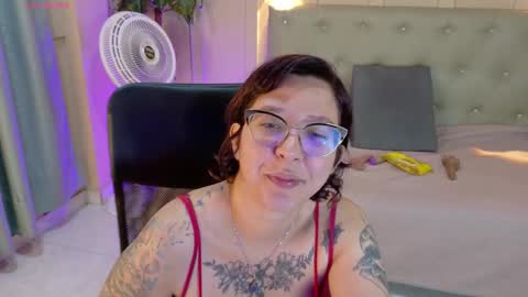 Chloe rosse online show from March 19, 2026, 1:53 am