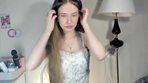 chloesweetbby online show from March 30, 2026, 9:32 am