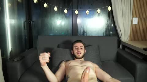 Chloe and Schott online show from October 14, 2025, 2:01 am