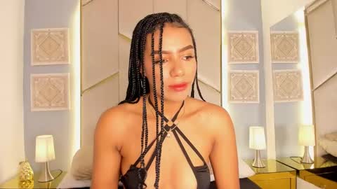 CHLOE  online show from December 5, 2024, 12:44 pm