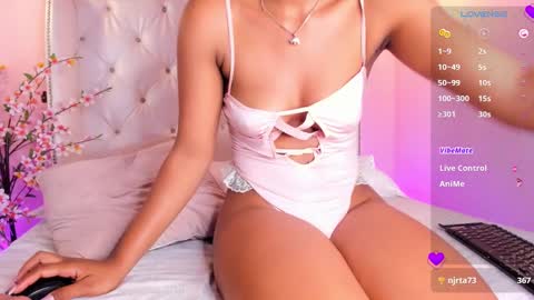 CHLOE  online show from February 27, 2025, 11:15 pm