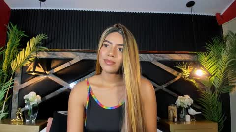 CHLOE  online show from March 11, 2025, 9:04 pm