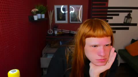 Chloe online show from January 6, 2026, 12:20 pm