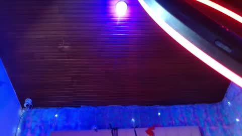 chlooe_zoe online show from February 13, 2025, 11:37 pm