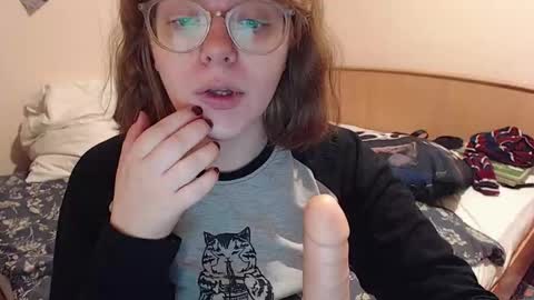 chmiri online show from September 13, 2025, 2:28 pm