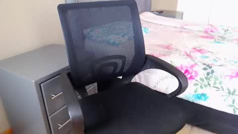 Daisy online show from October 7, 2025, 12:13 pm