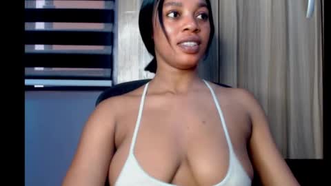 ESTHER online show from January 10, 2025, 6:42 am