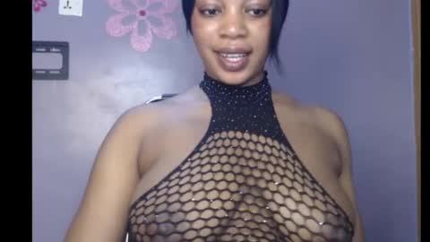 ESTHER online show from February 6, 2025, 2:26 pm
