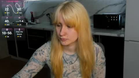 Snapshot of choco_meowx chatting on April 13, 2026, 7:36 am choco_meowx online show from April 13, 2026, 7:36 am