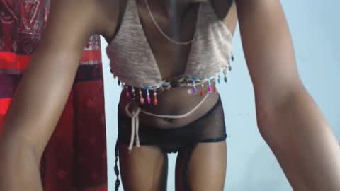 choco_petitqueen online show from December 27, 2024, 2:01 pm