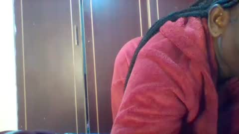 chocobabe002 online show from May 10, 2026, 3:33 am